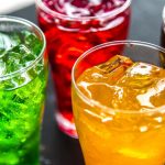 Těchto 6 nápojů obsahuje více cukru než kobliha: odborníci na