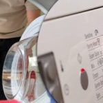 Určitě to děláte špatně: Jak správně prát oblečení, abyste si