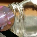 Žádné lepivé stopy: Jak odlepit etiketu z plechovky za 5 sekund Žádné lepivé stopy: Jak odlepit etiketu z plechovky za 5